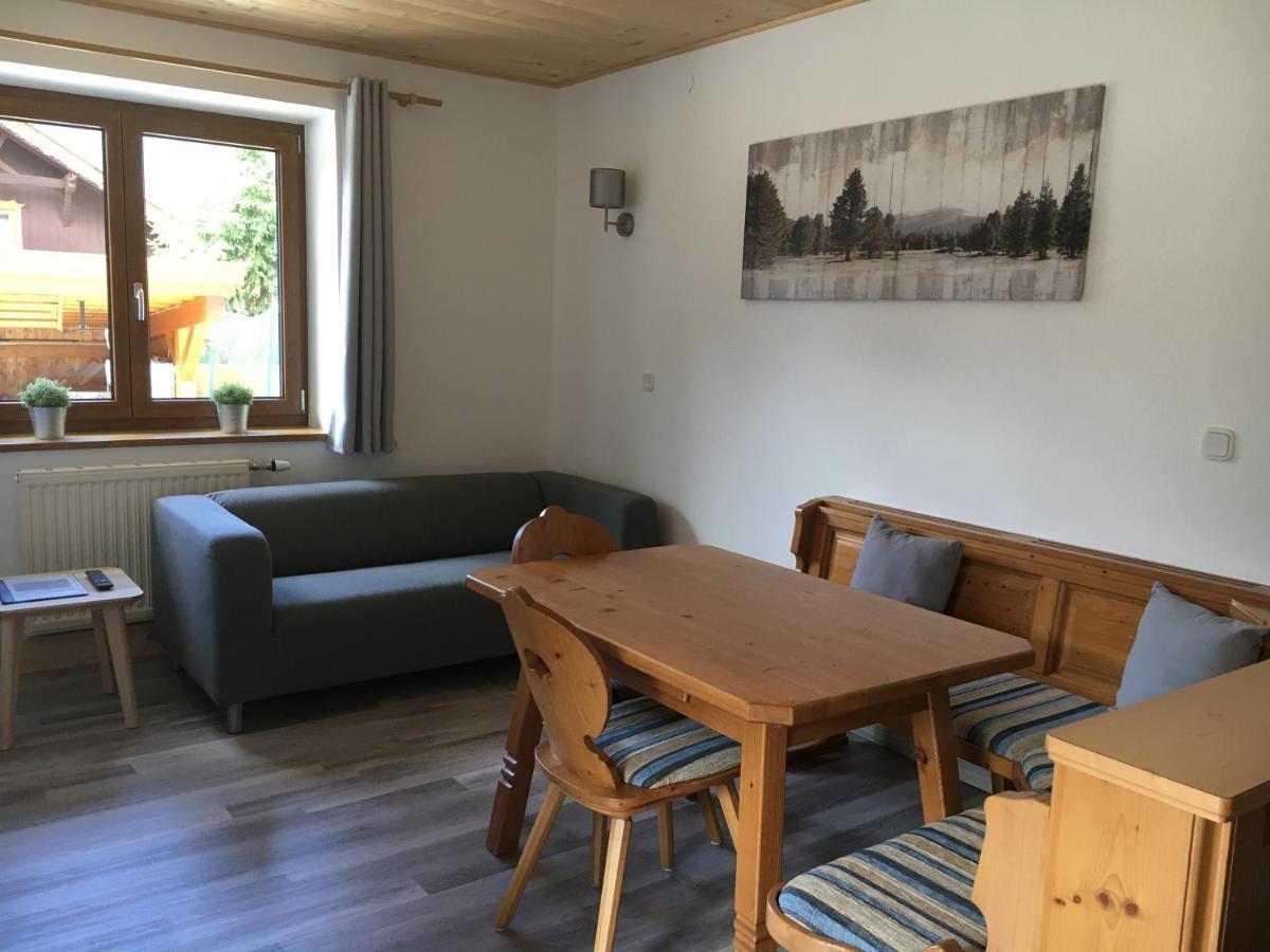 Landhaus Holzereck Ehrwald Bagian luar foto
