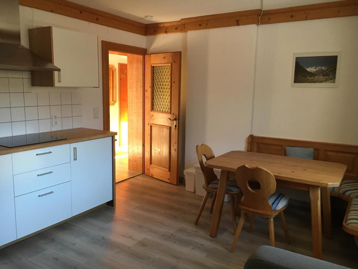 Landhaus Holzereck Ehrwald Bagian luar foto