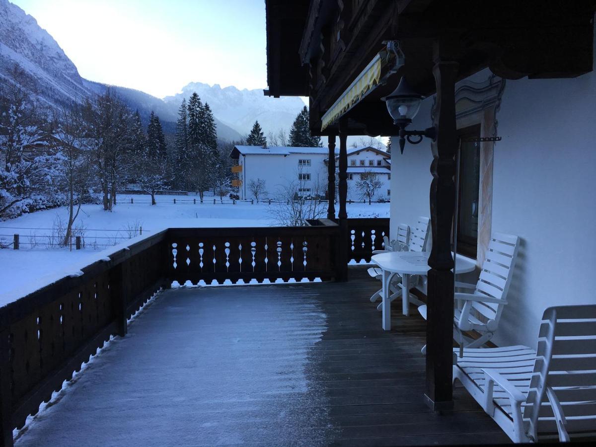 Landhaus Holzereck Ehrwald Bagian luar foto